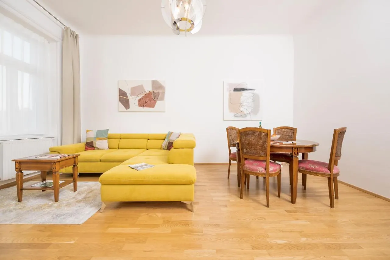 Best Of Hernals Vienna Apartment