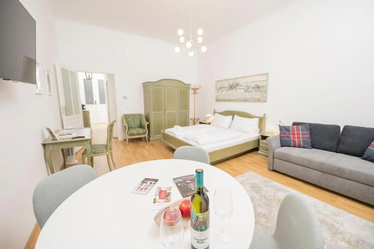 Best Of Hernals Vienna Apartment